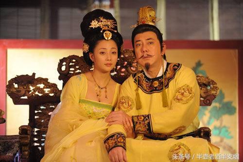 皇帝无福民遭难皇帝不务正业更可怕要不是他们太荒唐历史应该更好看