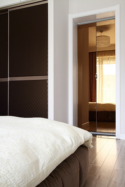 武汉老园艺师为讨好老伴，毅然把卧室窗台巧变花园式榻榻米！