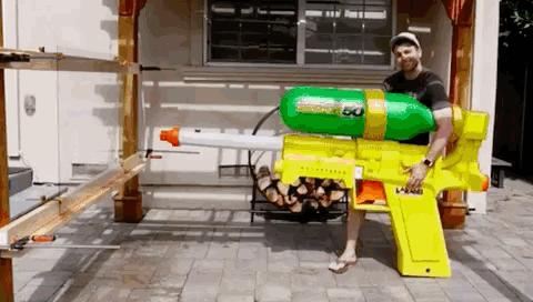 史上最强水枪,可以憋大招的水枪你见过吗