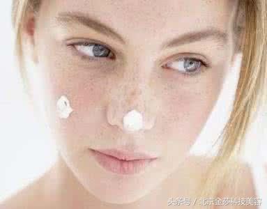 40岁脸上长斑怎么祛除最快,脸上长斑如何祛除黑色素
