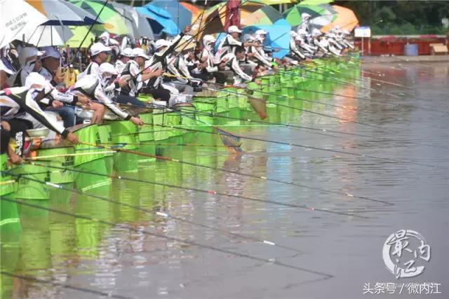 人间七月天旅游正当时,人间七月天的下一句