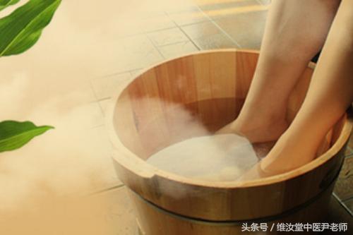 三伏天菖蒲和艾草泡脚好吗,天天用艾草泡脚有没有副作用