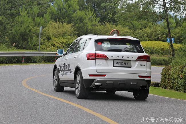 美来自于外在加内在,美来自于内心的纯净