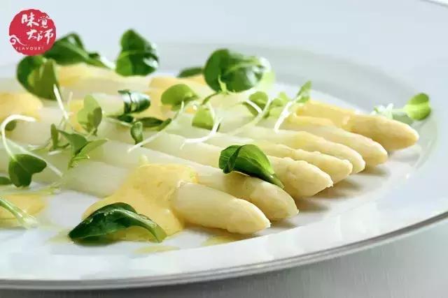 白芦笋季娇嫩可口,怎样才能吃到