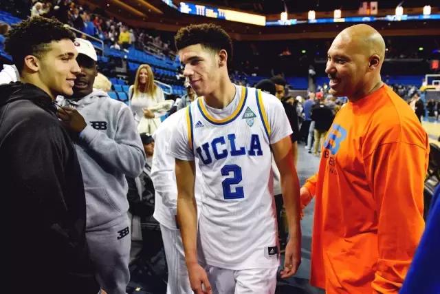 全世界都在嘲笑「球爹一家」,但你们都错了!