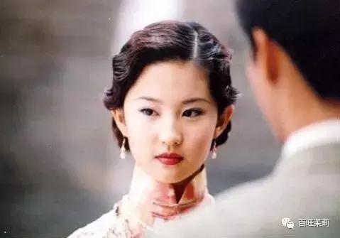 杨采钰点赞刘亦菲微博,杨采钰点赞刘亦菲黑料是真的吗