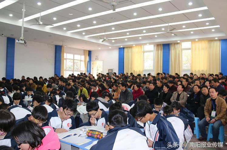 西峡县一高励志演讲,西峡一高辉煌八十载