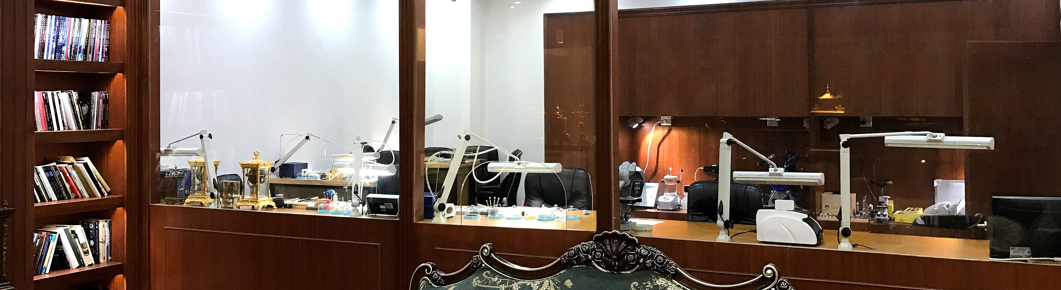 手表进水导致停走,不及时洗油真的很伤!把芯生锈断掉要换,机芯满是锈迹~看芝柏单按钮计时洗油后焕然一新