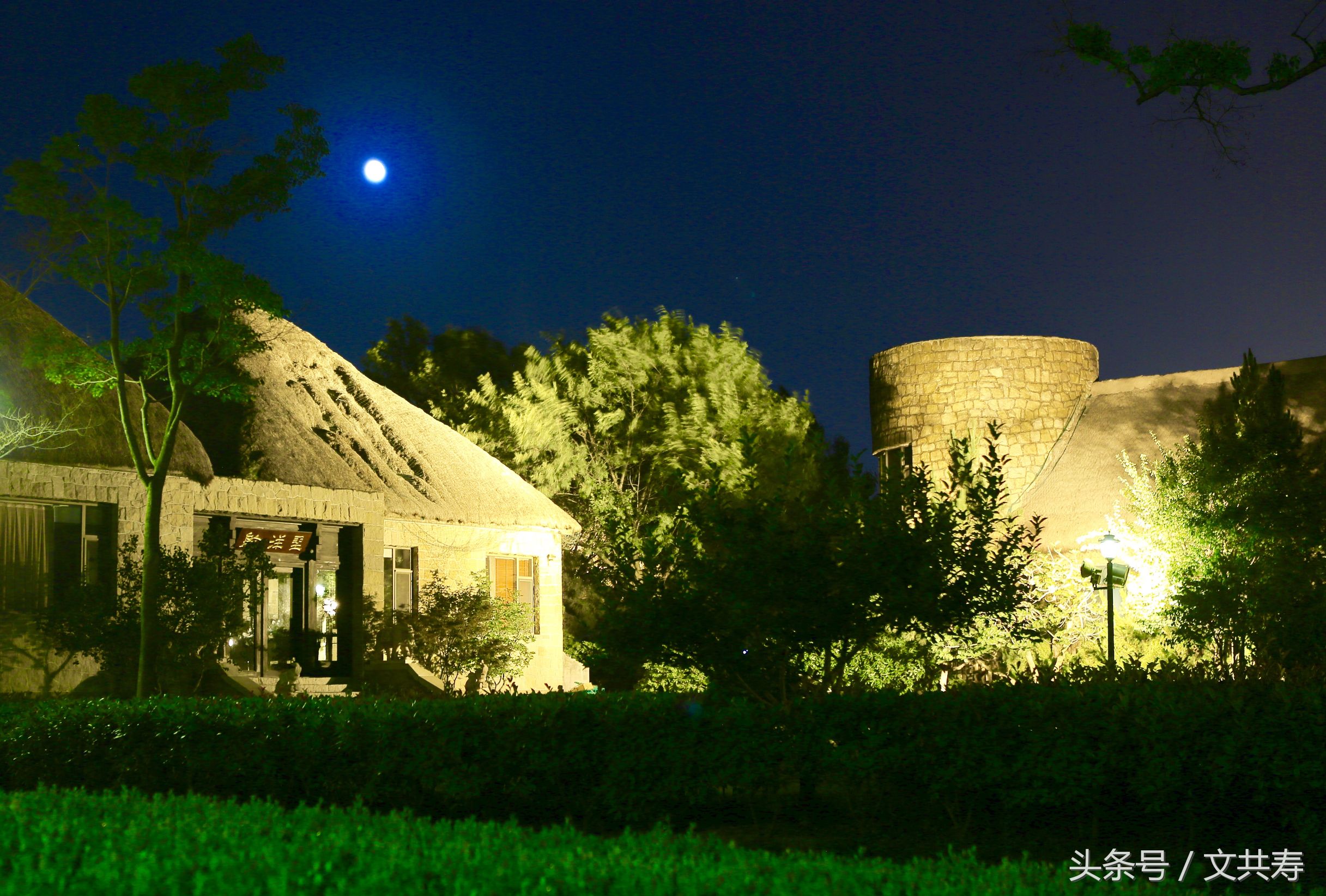 威海宛如梦幻的童话世界,威海雪夜风景