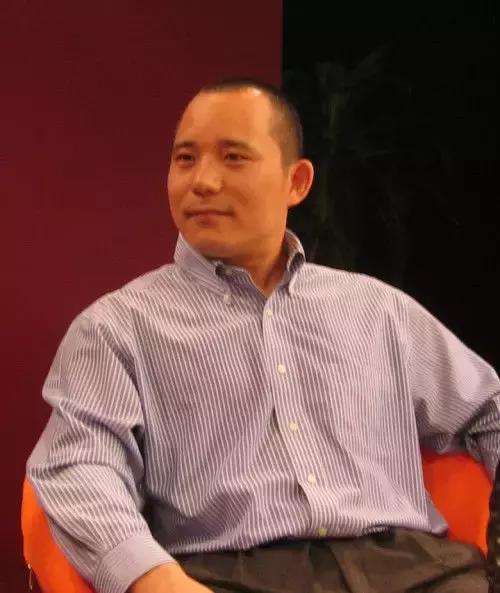 股市强势牛股,二三线蓝筹股指哪些