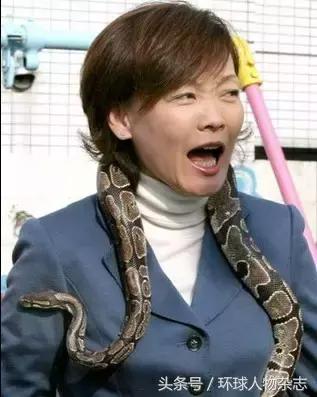 前景不利，后院失火，最近安倍过得很闹心，都是因为这两个女人