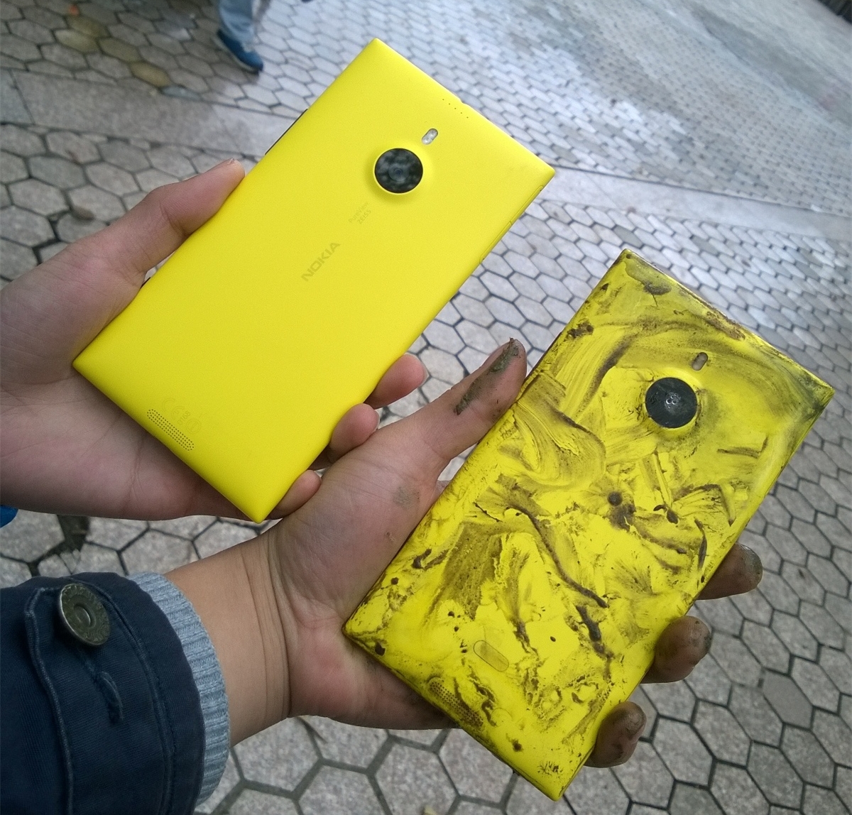 诺基亚1520开机键,诺基亚1520开始界面只有一半