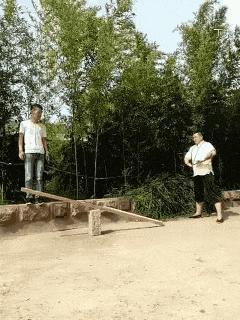 八哥洗澡搞笑幽默段子,关于八哥的笑话