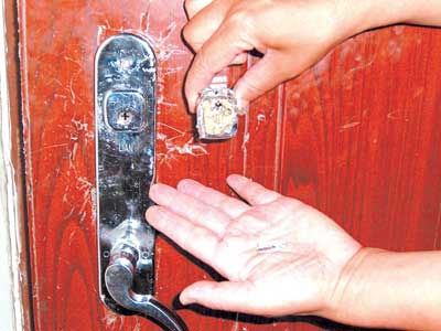 防盗门，有孔，无孔到底该怎么选择？