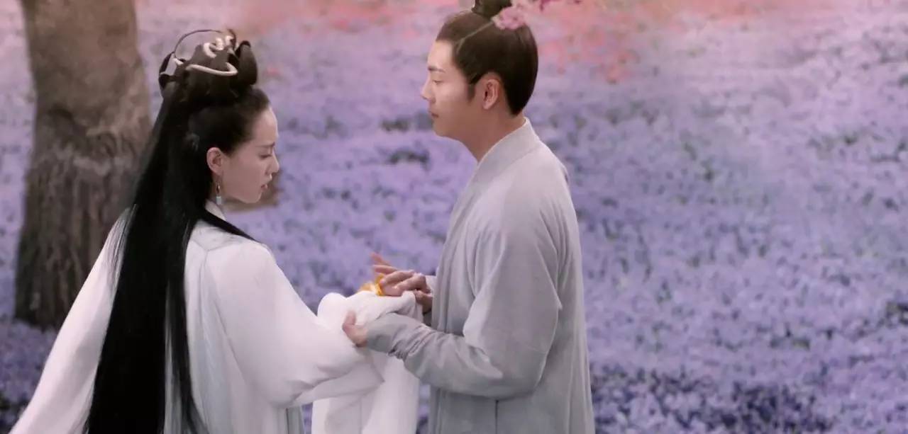 醉玲珑开播盛典陈伟霆做动作,陈伟霆在醉玲珑中被吐槽