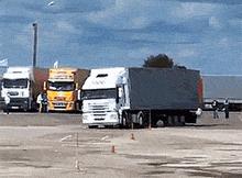 开心一刻:学姐,我们走错地方了吧?我是男生!