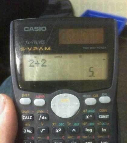 爸爸看到孩子写的字,儿子调皮被爸爸打作文