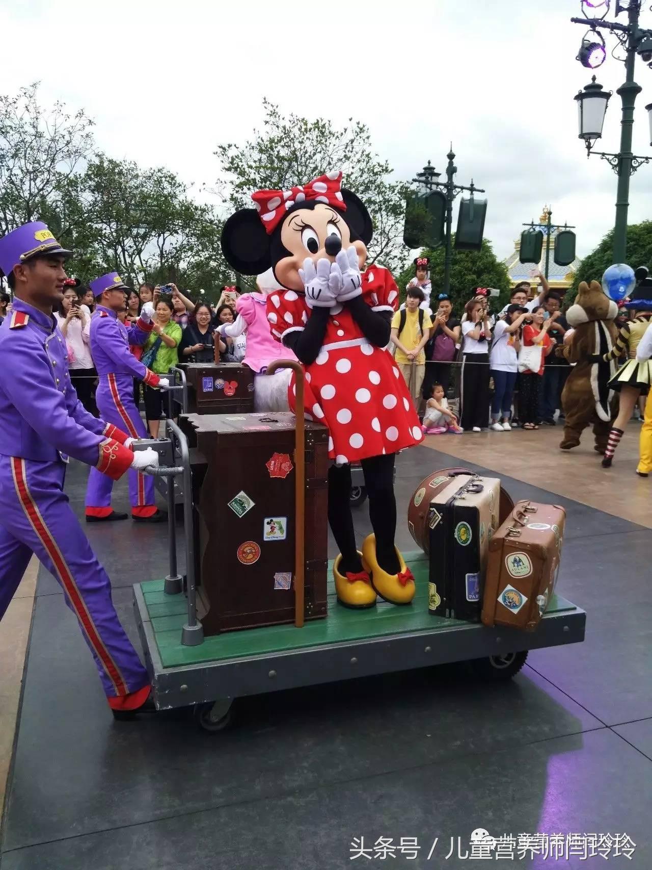 迪士尼实现小朋友们的公主梦,迪士尼是每个女孩的公主梦