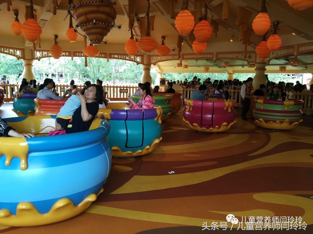 迪士尼实现小朋友们的公主梦,迪士尼是每个女孩的公主梦