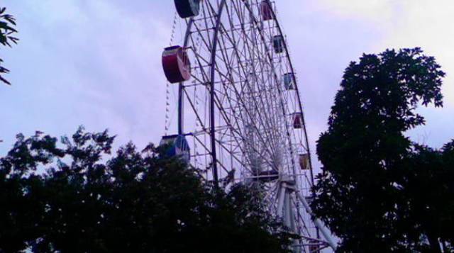 南宁适合晚上去的摩天轮,广西海边摩天轮