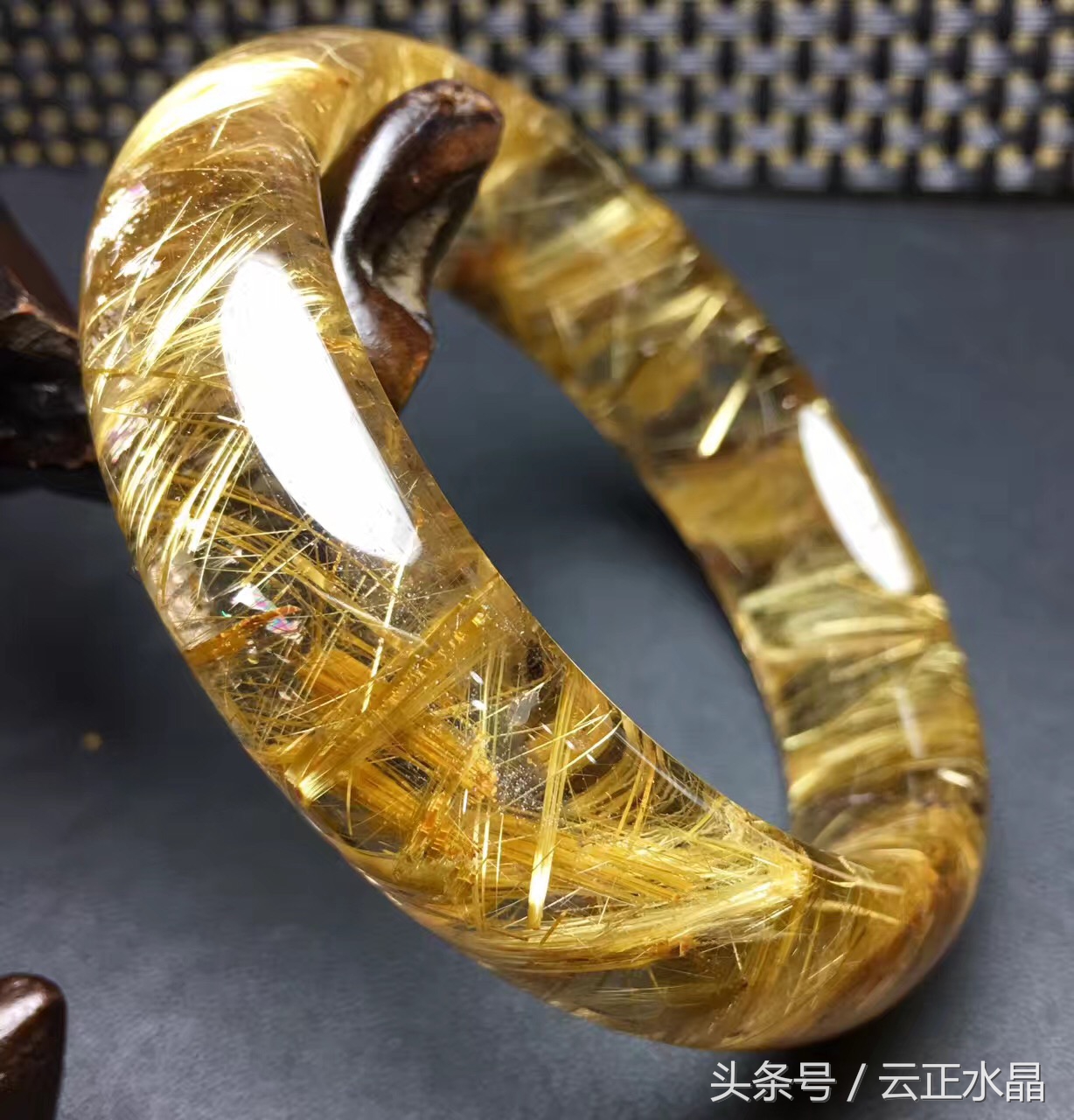 江苏东海钛晶批发市场,紫水晶手镯价格及图片大全集