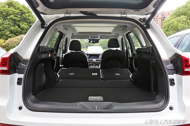 美来自于外在加内在,美来自于内心的纯净