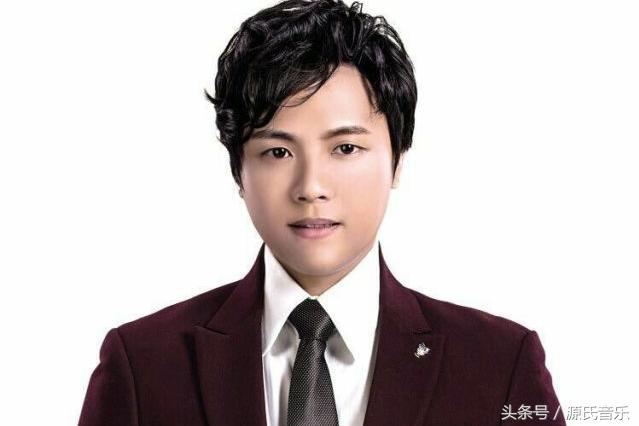 谁说郑源歌红人不红，郑源2016荣获十年金曲传唱奖，情歌王郑源不是吹的，郑源夏日唱响四省，场场火！