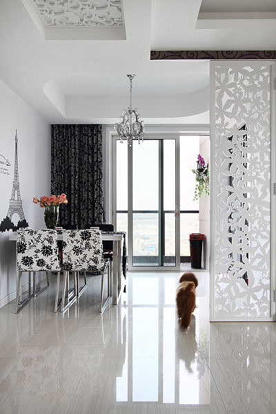 武汉老园艺师为讨好老伴，毅然把卧室窗台巧变花园式榻榻米！