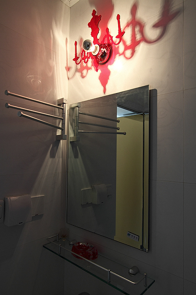 武汉老园艺师为讨好老伴，毅然把卧室窗台巧变花园式榻榻米！