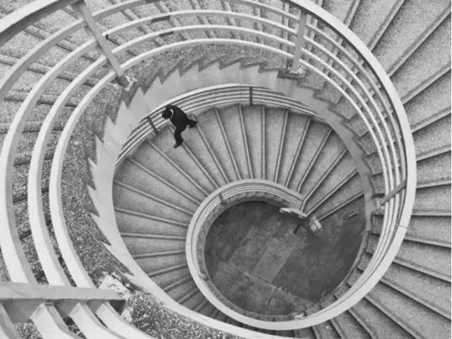 如何让拍摄的照片具有大片效果？格式化内存卡如何恢复？