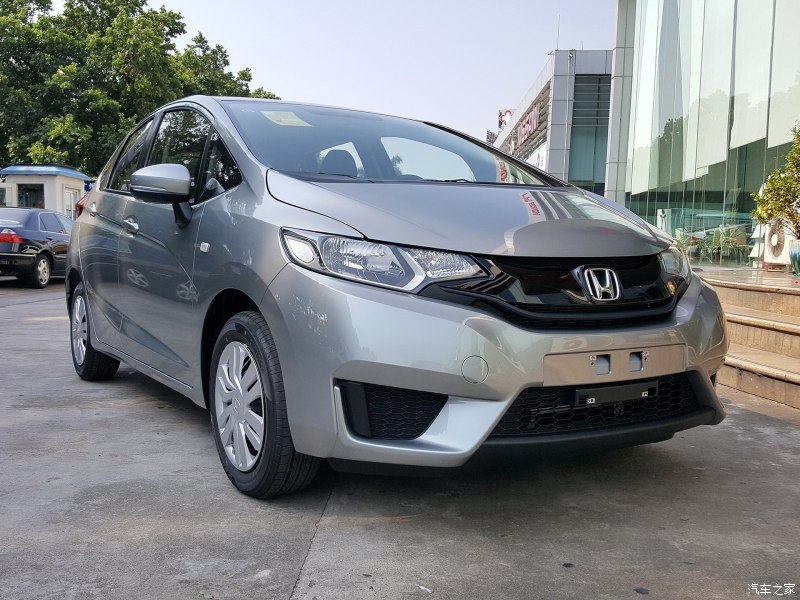 平民超跑王位交替新评本田飞度gk5,小型车评测最好的车