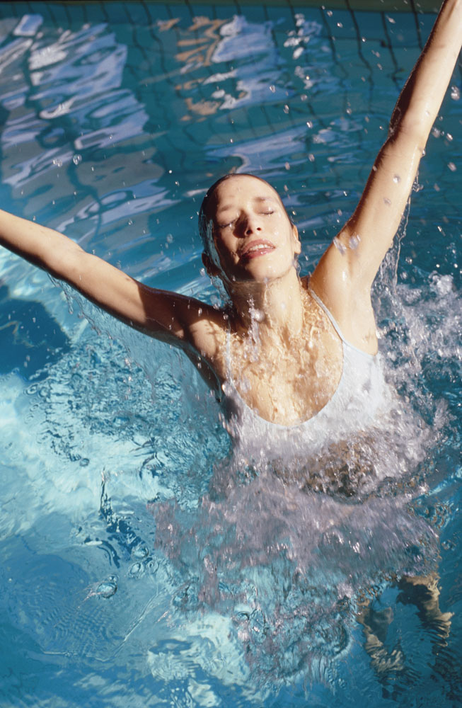 别再傻傻的节食了饭前按一个穴位,别再傻傻的节食了