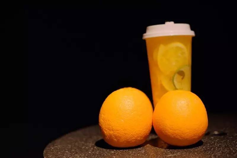 长大后茶饮店就像江湖的高手，一代起一代落但能真正成为新闻暴风眼的真的只有喜茶