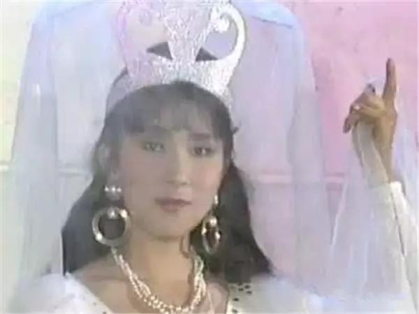 傅艺伟老版封神榜演出图片,封神榜傅艺伟和汤镇宗对台词