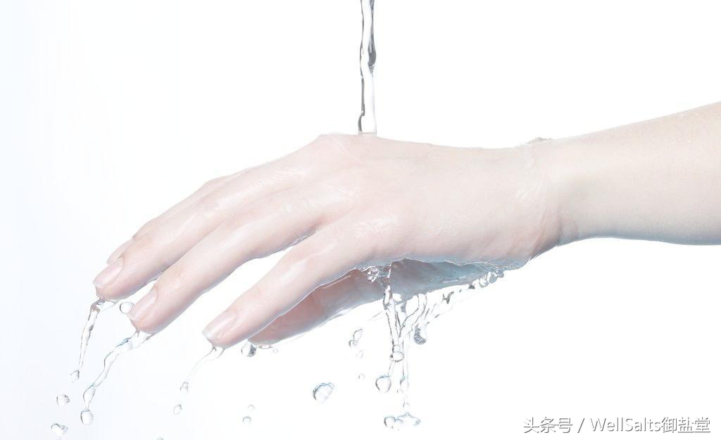 美甲教程怎样不会脱落,美甲容易脱落的原因