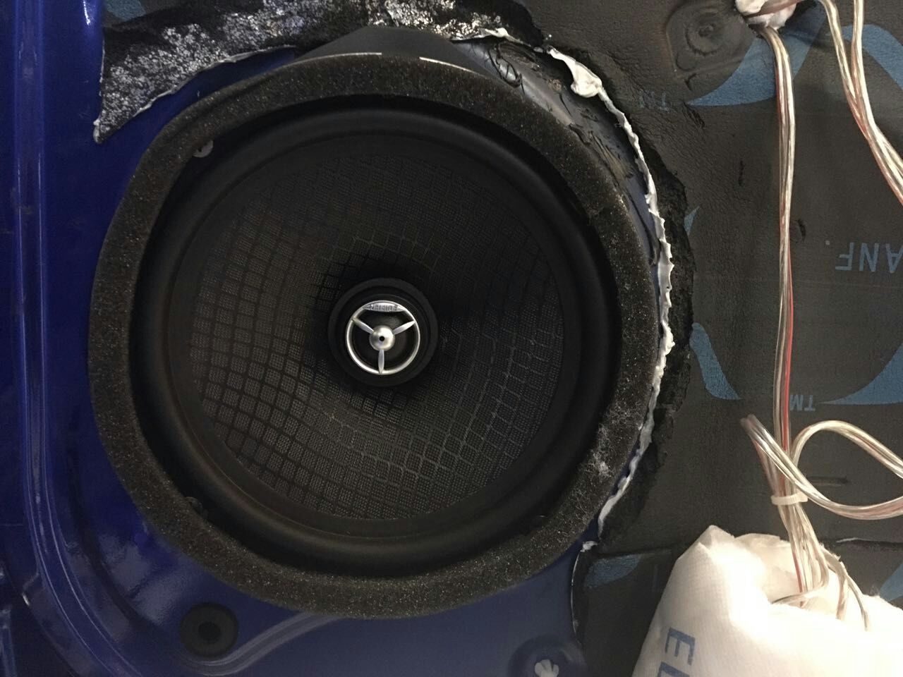 改装漫步者汽车音响全过程,惠州飞度改装音响漫步者