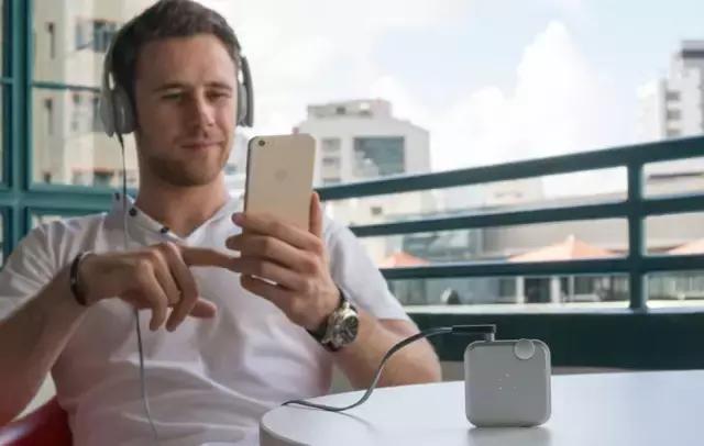 耳朵的位置特点写一段话,耳朵的位置作文