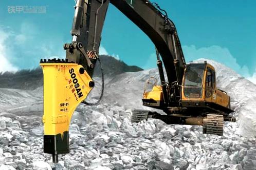 挖掘机都有破碎锤吗,挖掘机上破碎锤是什么