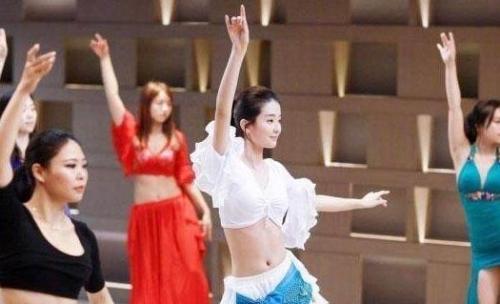 瘦小腹肚皮舞,快速瘦小腹的肚皮舞动作