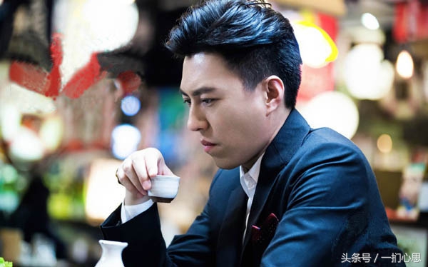 成熟男人吃醋的特征,成熟男人必须具备的六个特征