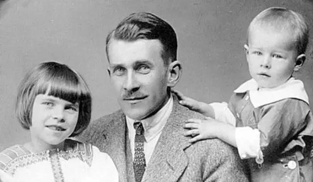 善良、逗趣又软萌,让这个来自北欧的卡通人物给你降降温