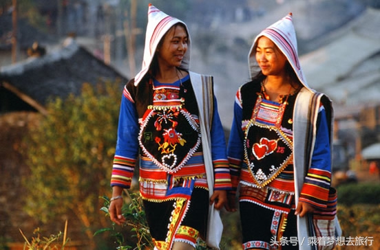 西双版纳少数民族服装,少数民族的服装有哪些