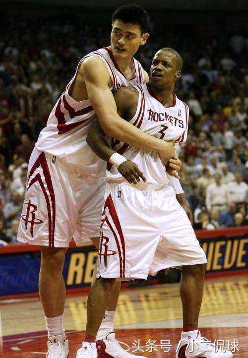 保罗下赛季还能在勇士吗,保罗迎来唯一退役球衣的机会