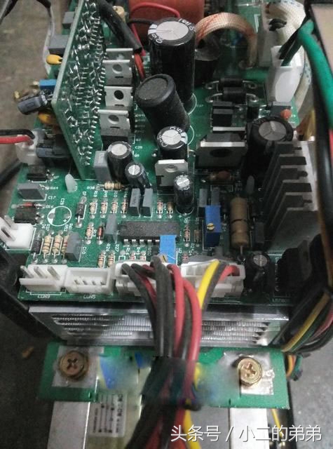 通用焊机zx7-250详细评测,大焊zx7-250电焊机拆解