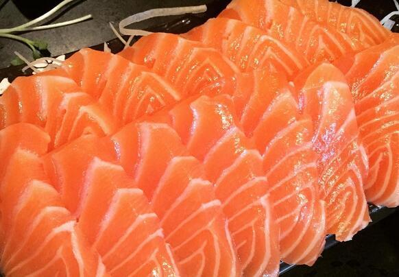 狗粮开袋能保存多久,狗粮开袋多少天过期