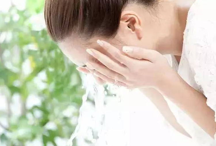 如何解决你的闭口问题,去闭口简单有效的方法