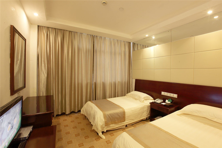 黄山温泉度假酒店泡温泉推荐,黄山脚下温泉旅游攻略