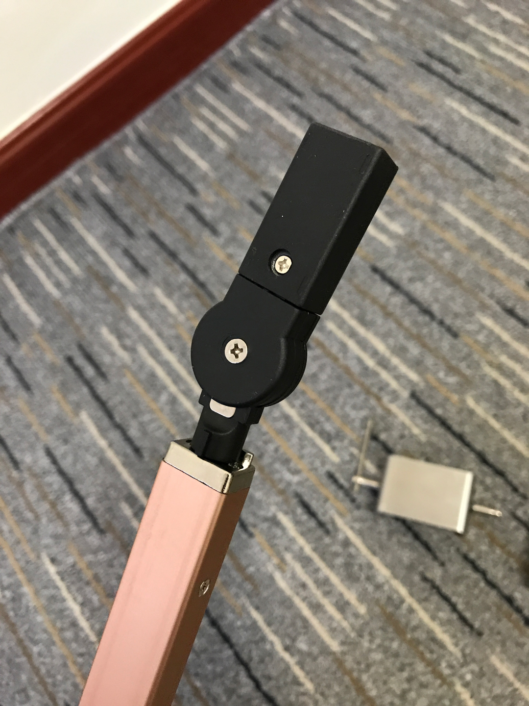 暂时了却心愿可调光LED台灯开箱及使用分享