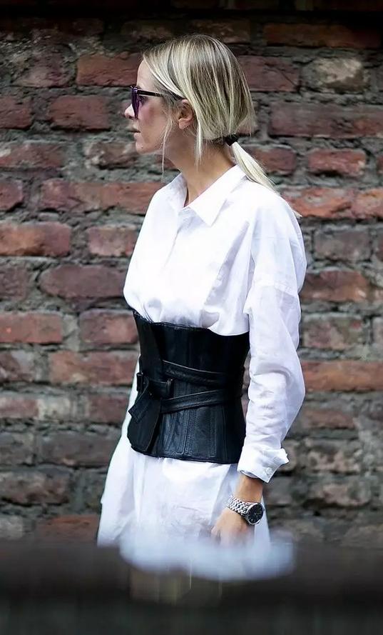 夏日最清凉又迷人的小白裙,如何穿出自己的freestyle?