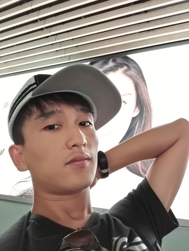 梦泉亮颜紧致红石榴水,梦泉谷高清图片